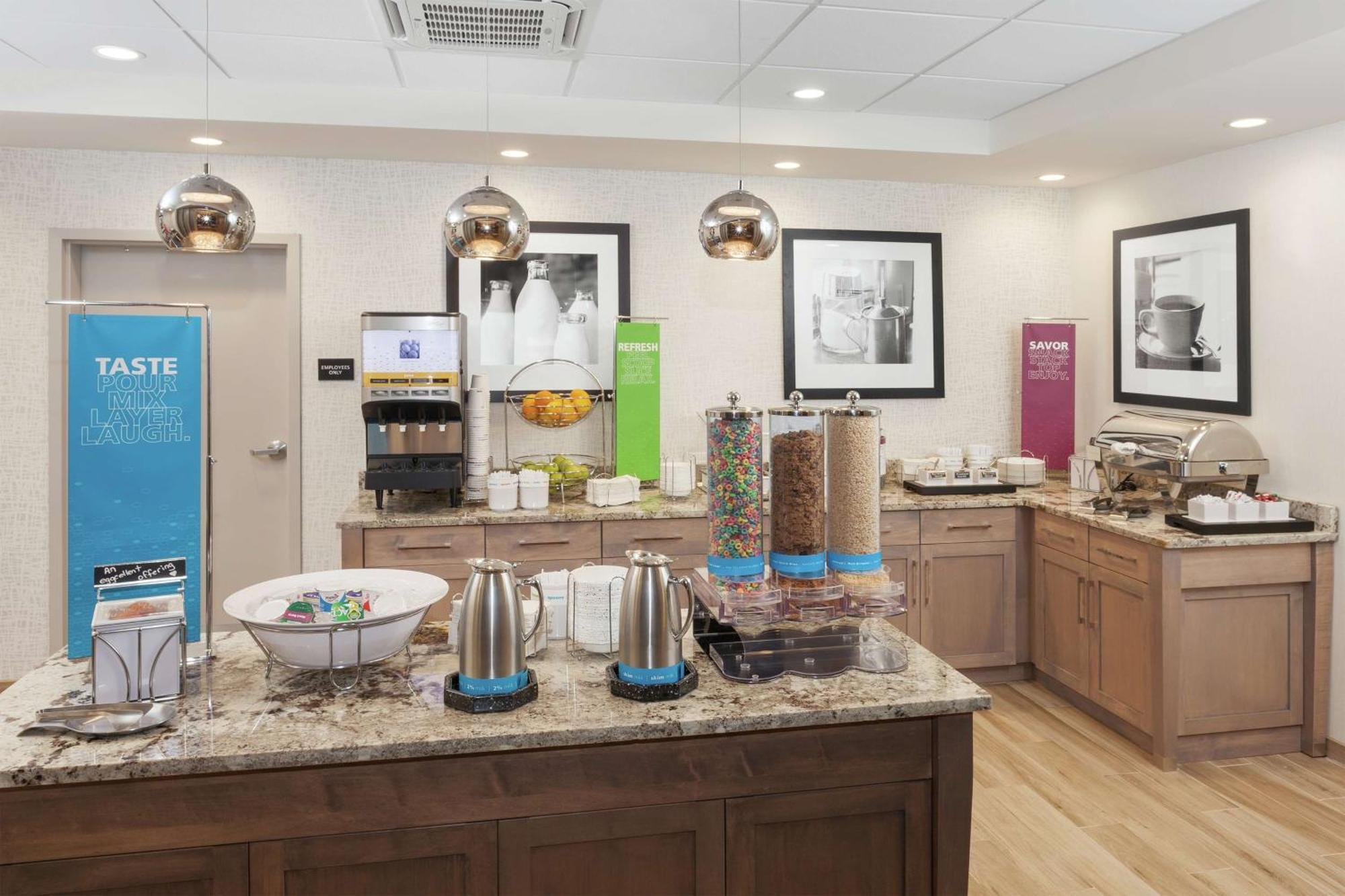 Hampton Inn & Suites Rocky Hill - Hartford South Exteriör bild